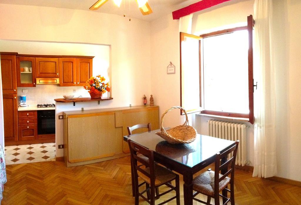 Residence Oasis Campiglia Marittima Rum bild